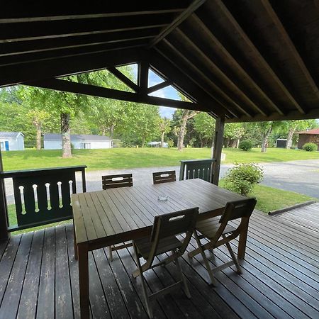 Camping Les Etoiles Saint-Sornin-Lavolps المظهر الخارجي الصورة