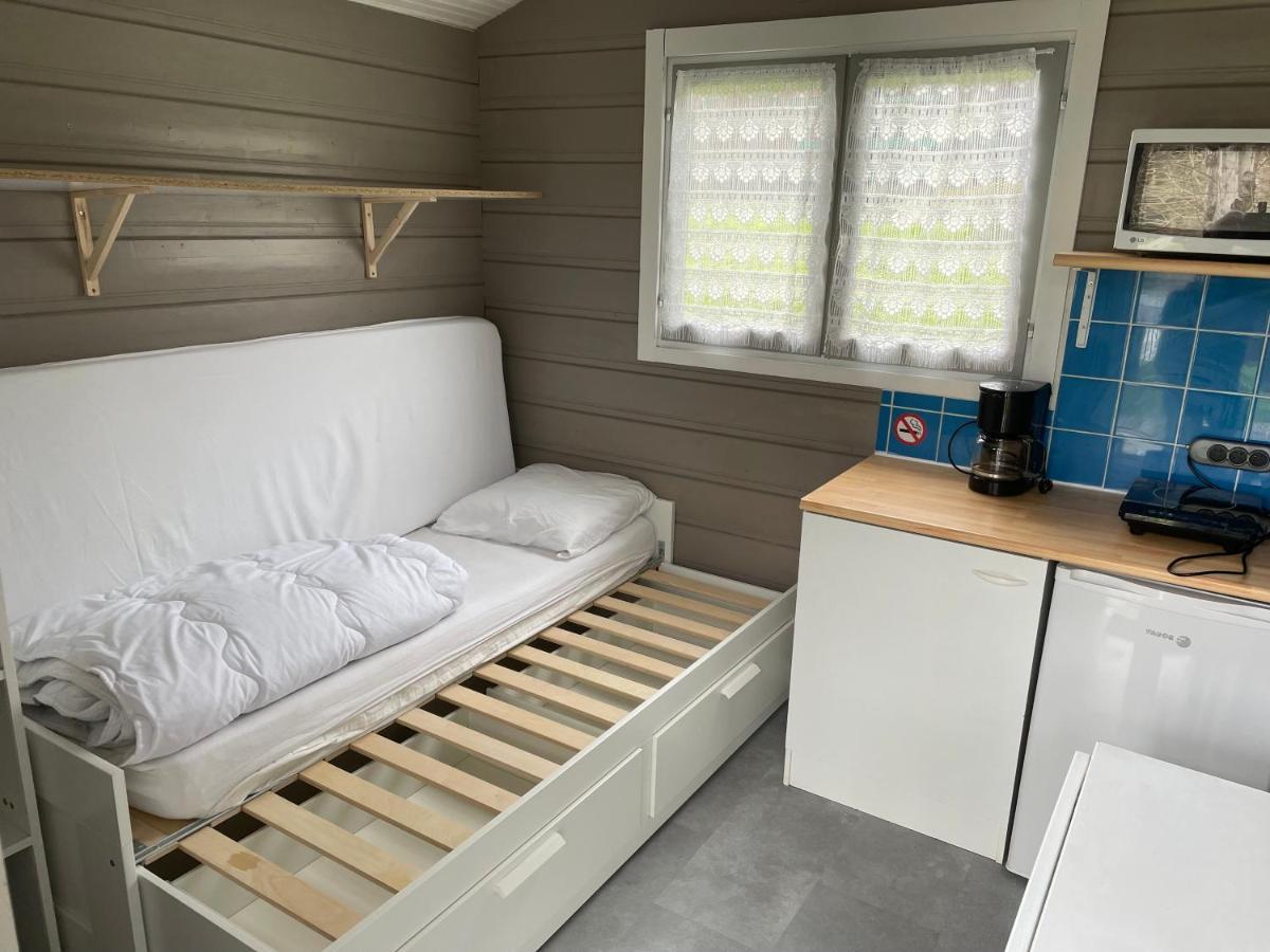 Camping Les Etoiles Saint-Sornin-Lavolps المظهر الخارجي الصورة