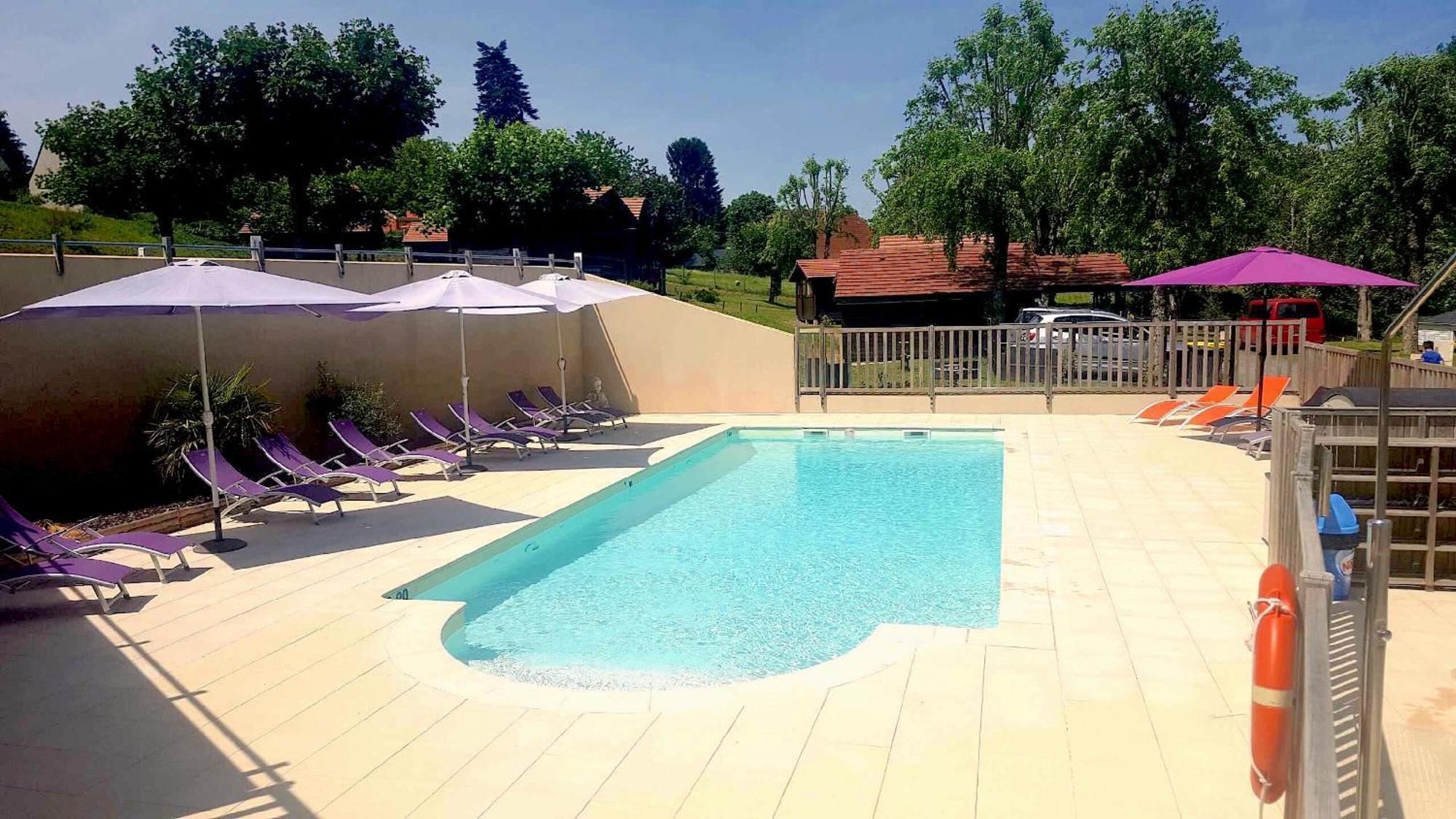 Camping Les Etoiles Saint-Sornin-Lavolps المظهر الخارجي الصورة