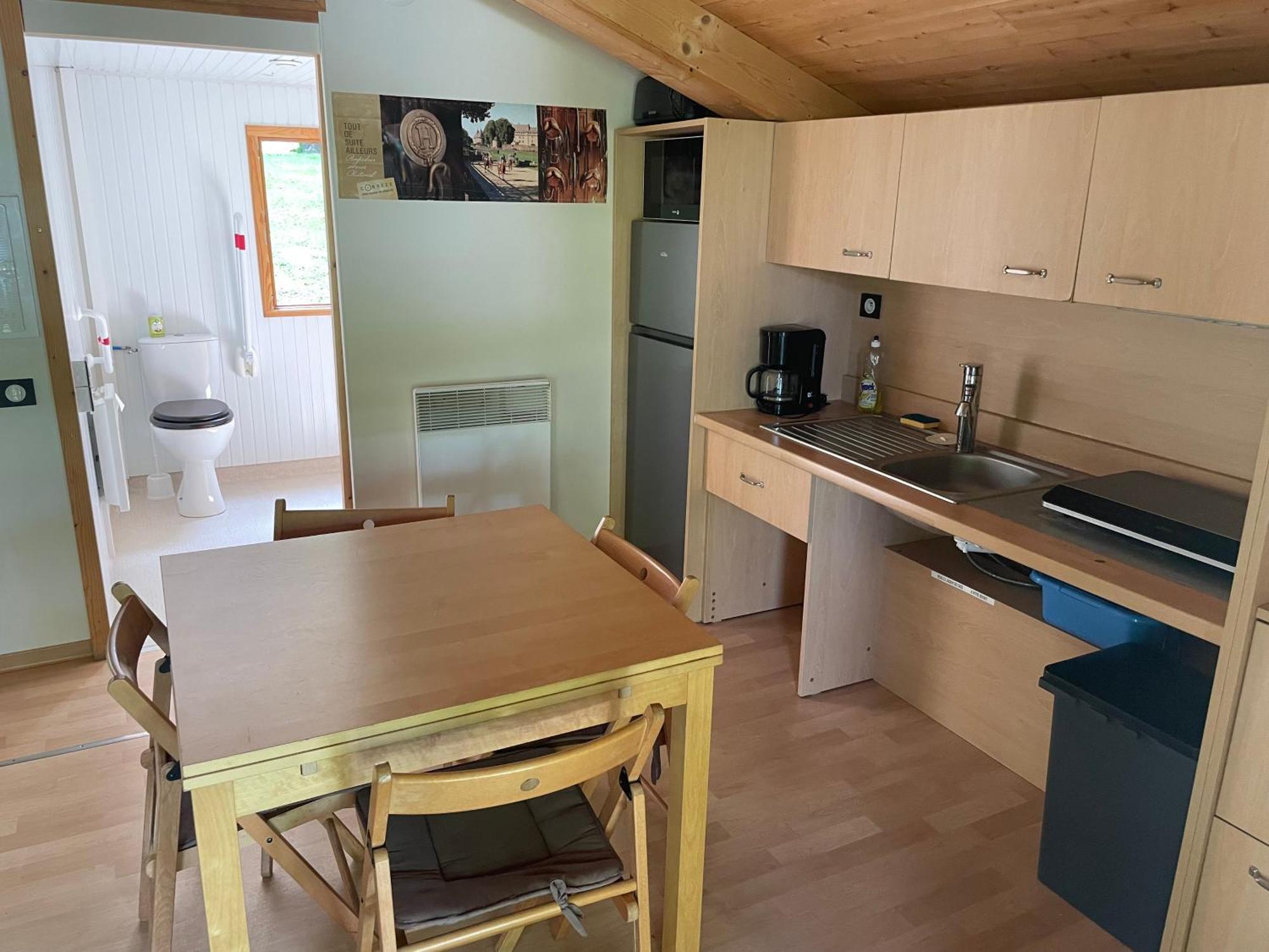 Camping Les Etoiles Saint-Sornin-Lavolps المظهر الخارجي الصورة