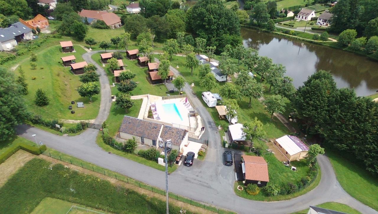 Camping Les Etoiles Saint-Sornin-Lavolps المظهر الخارجي الصورة